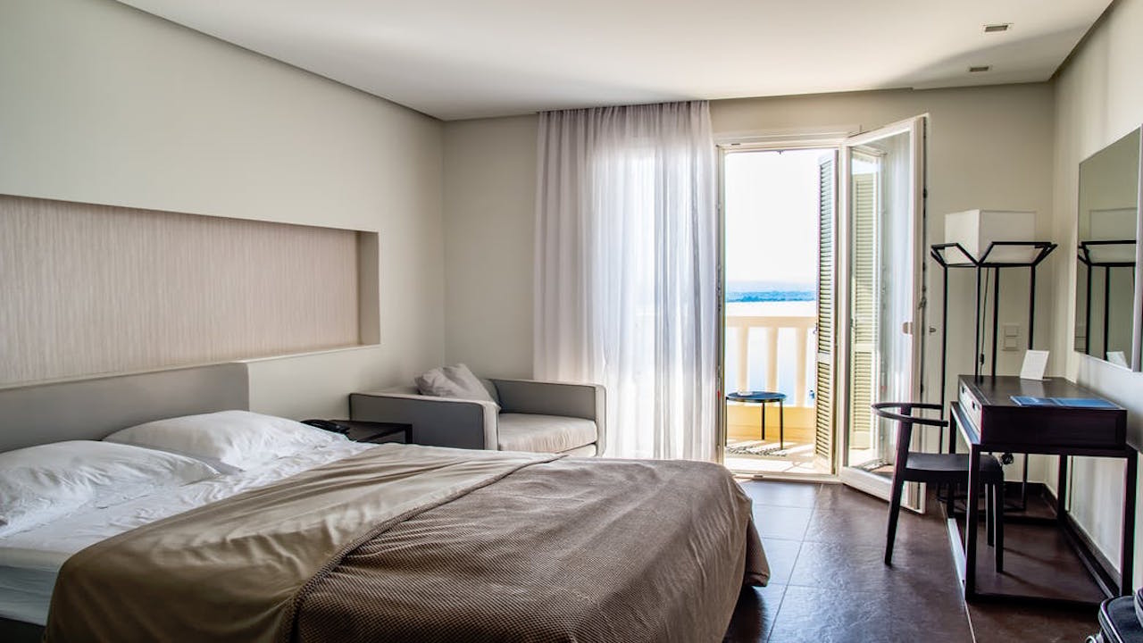Featured Room